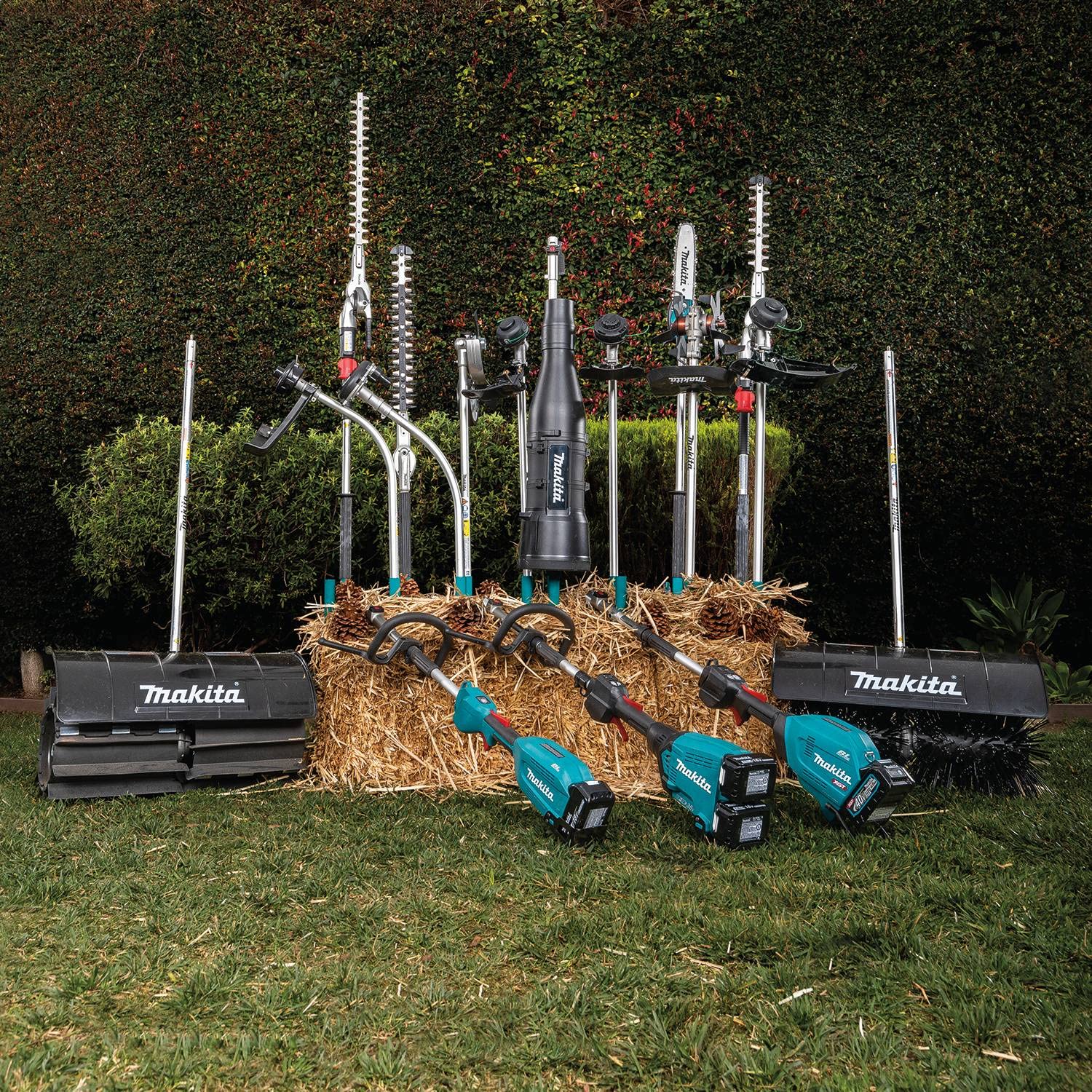 Makita XUX02SM1X5 18V LXT® Brushless Couple Shaft Power Head Kit w/String Trimmer, Pole Saw & Articulating Hedge Trimmer Attachments (4.0Ah) - Image 24