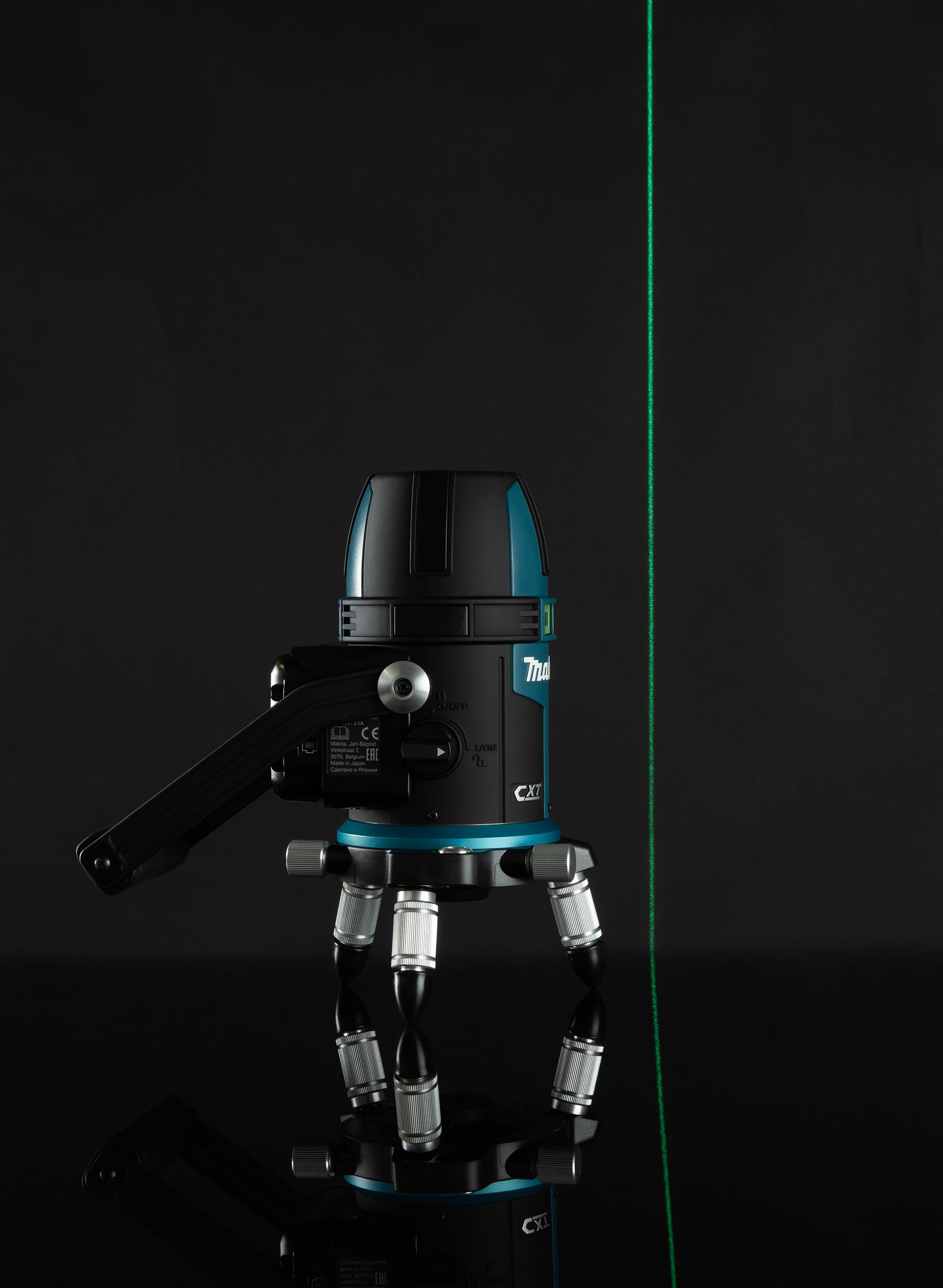 Makita SK209GDZ 12V max CXT Lithium-Ion Cordless Self-Leveling Multi-Line/Plumb Point Green Beam Laser, Tool Only - Image 12