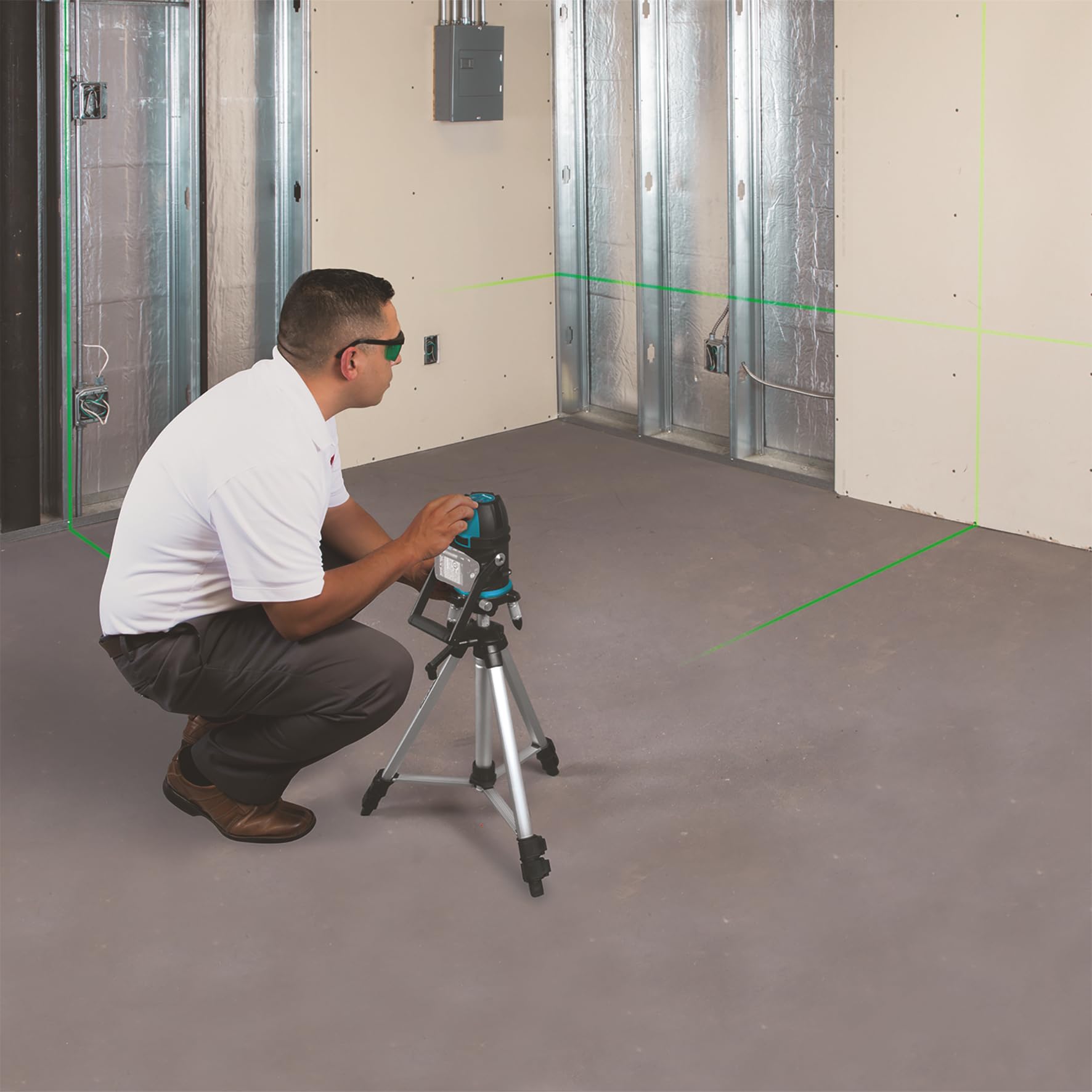 Makita SK209GDZ 12V max CXT Lithium-Ion Cordless Self-Leveling Multi-Line/Plumb Point Green Beam Laser, Tool Only - Image 13