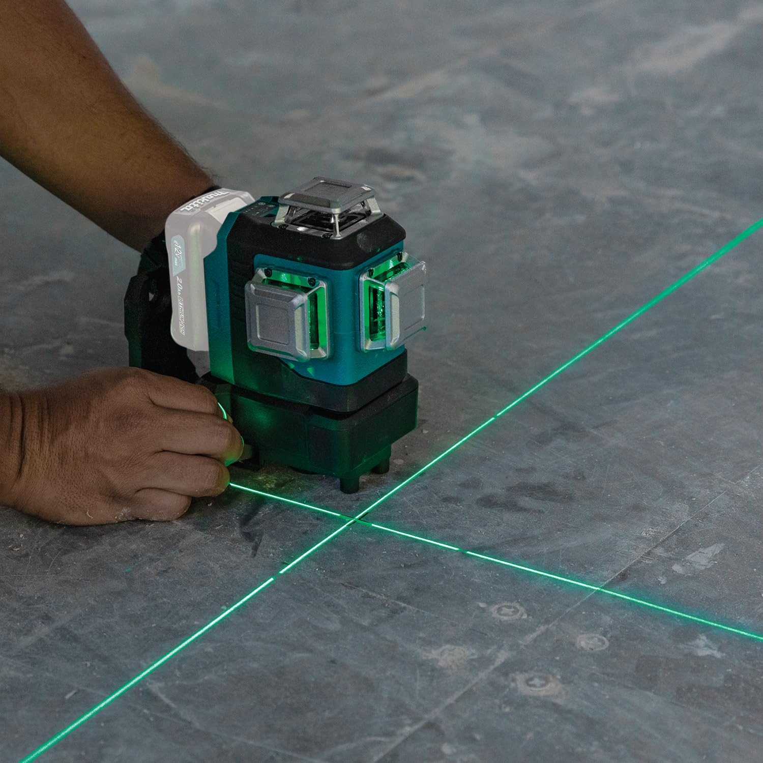 Makita SK700GD 12V max CXT® Lithium-Ion Cordless Self-Leveling 360° 3-Plane Green Laser, Class II, 510-530 nm, <2 mW, Tool Only - Image 17
